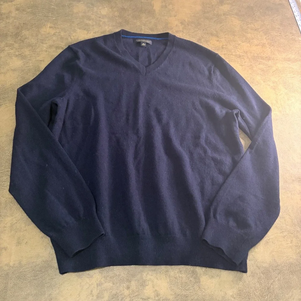 Banana Republic Sweater Mens XL Navy Extra Fine Merino Wool V-Neck Pullover 5055